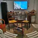 Authentique 1950 Futuroscope Aquascope, 1a9prsn, 3 Pkg, 3 Etoiles A 6prsn Et 3 Appoints Eco-responsable Σπίτι διακοπών