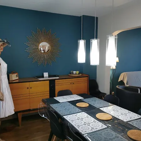 Holiday home Authentique Gite 1950 Poitiers Futuroscope Aquascope, 1A9Prsn, 3 Pkg, 3 Etoiles A 6Prsn Et 3 Appoints Eco-Responsable Poitiers