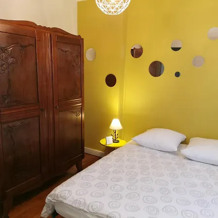 Dom wakacyjny Authentique 1950 Futuroscope Aquascope, 1a9prsn, 3 Pkg, 3 Etoiles A 6prsn Et 3 Appoints Eco-responsable Poitiers