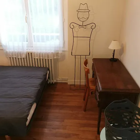 Dom wakacyjny Authentique 1950 Futuroscope Aquascope, 1a9prsn, 3 Pkg, 3 Etoiles A 6prsn Et 3 Appoints Eco-responsable *