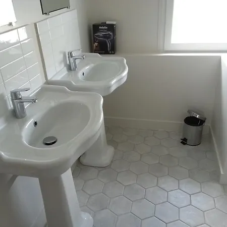 Dom wakacyjny Authentique 1950 Futuroscope Aquascope, 1a9prsn, 3 Pkg, 3 Etoiles A 6prsn Et 3 Appoints Eco-responsable Poitiers