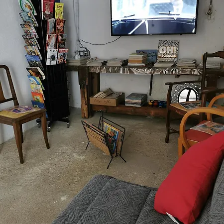 Dom wakacyjny Authentique 1950 Futuroscope Aquascope, 1a9prsn, 3 Pkg, 3 Etoiles A 6prsn Et 3 Appoints Eco-responsable